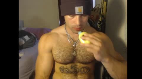 Snapshot of izak144 chatting on May 2, 1:54 am izak144 online show from May 2, 1:54 am