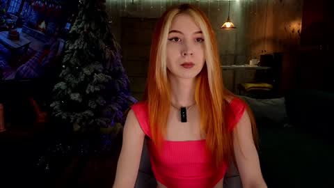 Snapshot of izi_fox chatting on December 15, 2:59 pm izi online show from December 15, 2:59 pm