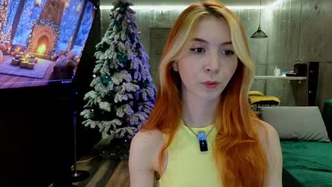 Snapshot of izi_fox chatting on December 19, 3:19 pm izi online show from December 19, 3:19 pm