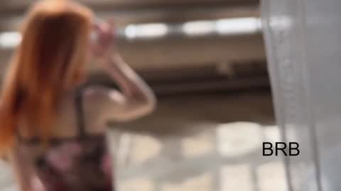 Snapshot of izi_fox chatting on January 11, 6:12 pm izi online show from January 11, 6:12 pm