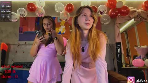 Snapshot of izi_fox chatting on November 15, 3:08 pm izi online show from November 15, 3:08 pm