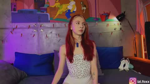 Snapshot of izi_fox chatting on November 29, 3:59 pm izi online show from November 29, 3:59 pm