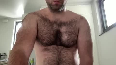 Izylduur online show from May 11, 9:59 am