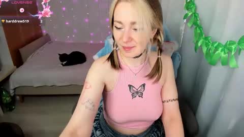  K A T E    I have great pvt hot shows with dildos shows in pantyhose I love to squirt fabulously online show from April 14, 1:06 pm