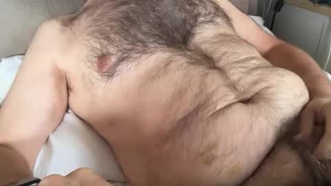 izzysboytoy1 online show from June 8, 8:58 am