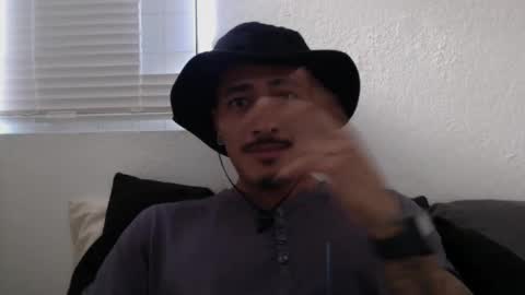 Snapshot of j0nnyk1ng chatting on February 15, 12:37 am Mugen online show from February 15, 12:37 am