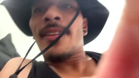 Snapshot of j0nnyk1ng chatting on February 21, 11:43 pm Mugen online show from February 21, 11:43 pm