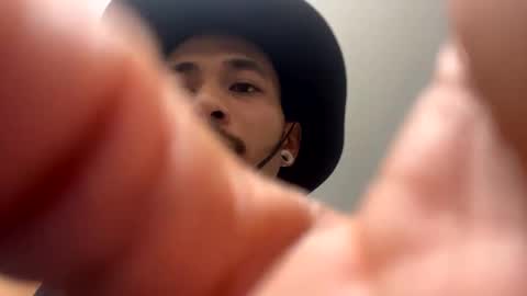 Snapshot of j0nnyk1ng chatting on March 5, 12:27 am Mugen online show from March 5, 12:27 am