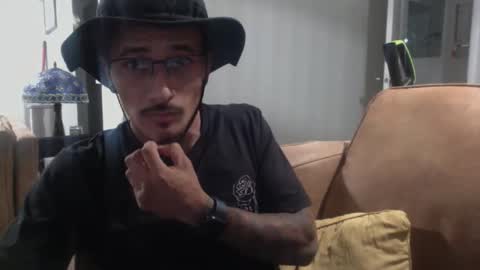 Snapshot of j0nnyk1ng chatting on November 11, 8:58 am Mugen online show from November 11, 8:58 am