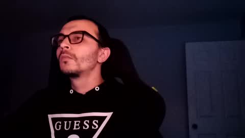 Snapshot of j1277 chatting on February 9, 5:19 am Yoursexxyguy online show from February 9, 5:19 am