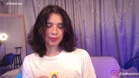 Hey im Jaxxxon check my info     online show from April 27, 11:30 am