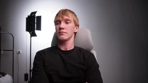 Danny online show from November 19, 7:08 am