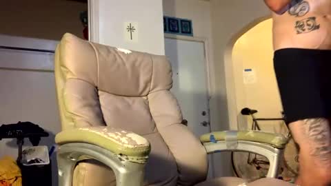 Snapshot of j_boogie_mane chatting on October 7, 2:42 am j boogie online show from October 7, 2:42 am