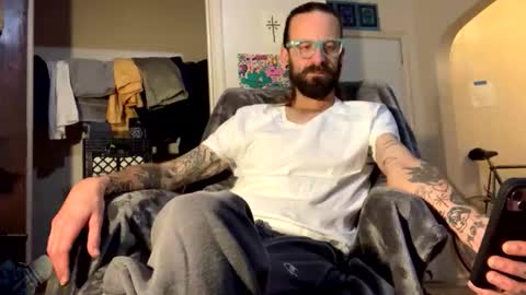 Snapshot of j_boogie_mane chatting on December 20, 9:05 am j boogie online show from December 20, 9:05 am