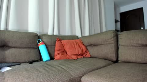 Calix  Independient model Insta and twt Calixsnake online show from December 31, 5:33 am