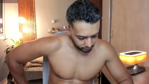 Calix  Independient model Insta and twt Calixsnake online show from July 28, 8:52 pm
