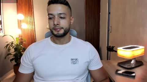 Calix  Independient model Insta and twt Calixsnake online show from August 1, 11:25 pm