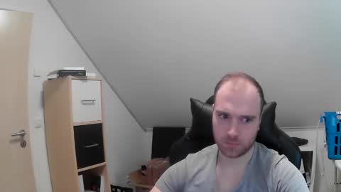 Snapshot of j_german783377 chatting on February 6, 11:21 am here4y online show from February 6, 11:21 am