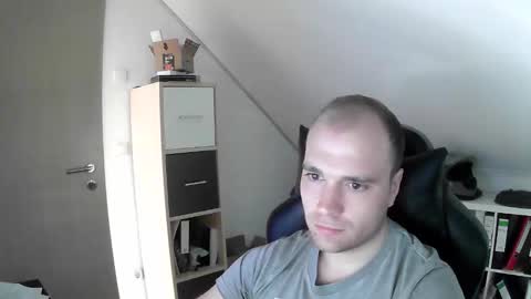 Snapshot of j_german783377 chatting on December 15, 11:25 am here4y online show from December 15, 11:25 am