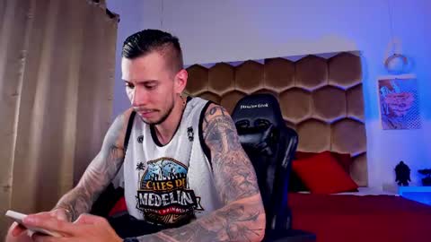 J King online show from June 10, 7:57 pm