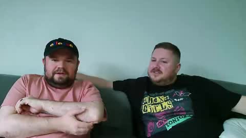 ja_couple online show from May 8, 6:35 pm