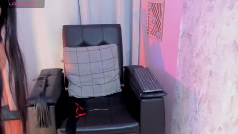 Jade West online show from May 28, 11:18 am