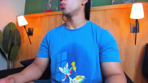 Snapshot of jabob_coper chatting on October 25, 3:36 am David online show from October 25, 3:36 am