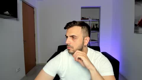 Snapshot of jace_thorne chatting on September 14, 5:12 pm Jace online show from September 14, 5:12 pm