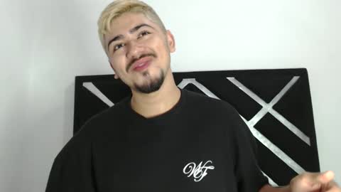 Snapshot of jack03xx_ chatting on October 5, 3:43 pm Jack online show from October 5, 3:43 pm