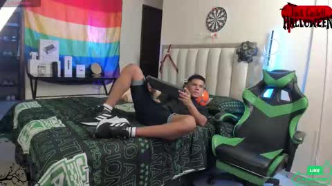 Snapshot of jack_castell chatting on September 15, 11:32 am JACK CASTELL online show from September 15, 11:32 am