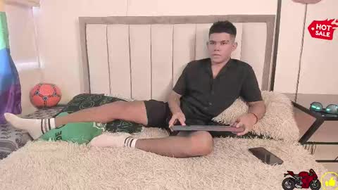 Snapshot of jack_castell chatting on October 19, 1:34 pm JACK CASTELL online show from October 19, 1:34 pm