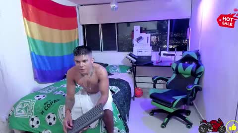 Snapshot of jack_castell chatting on November 19, 11:16 pm JACK CASTELL online show from November 19, 11:16 pm