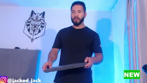 Snapshot of jack_master_muscle chatting on April 6, 3:37 am jack and leah online show from April 6, 3:37 am