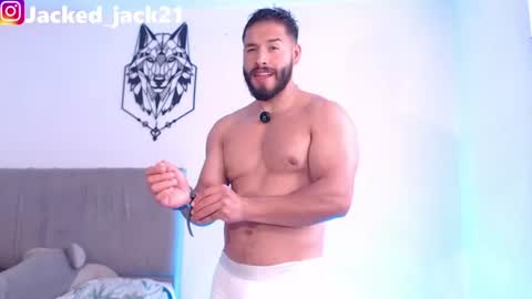 Snapshot of jack_master_muscle chatting on July 12, 8:22 pm jack and leah online show from July 12, 8:22 pm