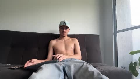 Snapshot of jack_norizz chatting on October 18, 2:29 pm INDEPENDENT MODEL online show from October 18, 2:29 pm