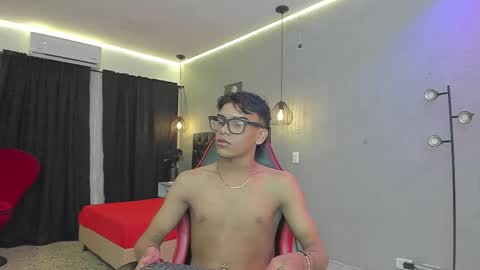 Jack online show from December 4, 3:05 am