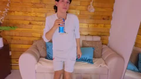 Snapshot of jack_shane chatting on June 10, 9:03 pm Jack Shane online show from June 10, 9:03 pm
