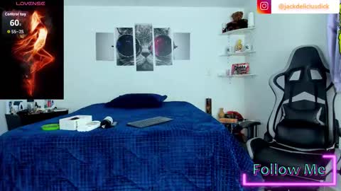 Snapshot of jackdeliciusdick chatting on September 13, 8:14 am jackdeliciusdick online show from September 13, 8:14 am