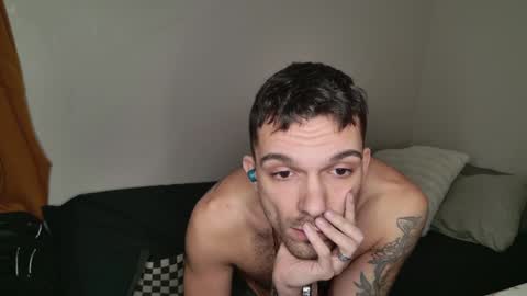 Snapshot of jackdesfeux chatting on January 7, 5:33 am Jack  online show from January 7, 5:33 am