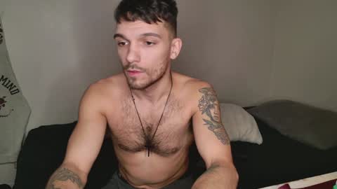 Snapshot of jackdesfeux chatting on February 7, 9:47 am Jack  online show from February 7, 9:47 am