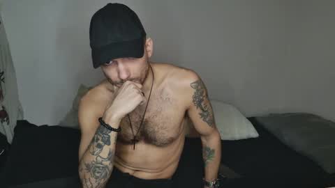 Snapshot of jackdesfeux chatting on February 13, 11:58 pm Jack  online show from February 13, 11:58 pm