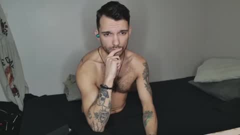 Snapshot of jackdesfeux chatting on February 14, 9:03 am Jack  online show from February 14, 9:03 am