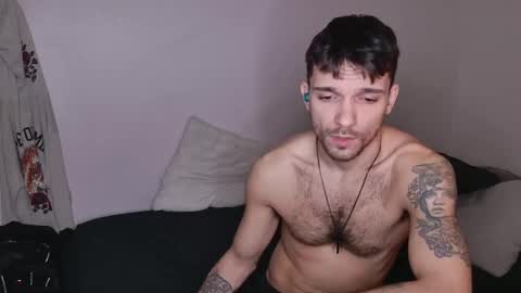 Snapshot of jackdesfeux chatting on February 22, 5:23 am Jack  online show from February 22, 5:23 am