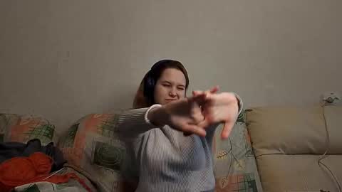 Snapshot of jackelynmacksey chatting on December 15, 10:08 am Stella online show from December 15, 10:08 am