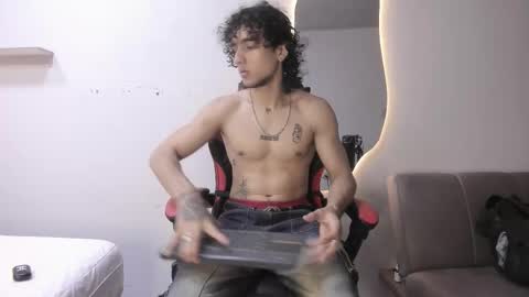 Jackes Taylor online show from February 1, 7:18 am