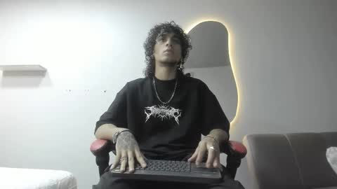 Jackes Taylor online show from February 2, 6:12 am