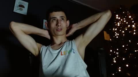 Snapshot of jackk_ho chatting on December 6, 3:30 am Jack online show from December 6, 3:30 am