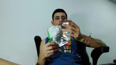 Snapshot of jackk_ho chatting on December 11, 3:02 am Jack online show from December 11, 3:02 am