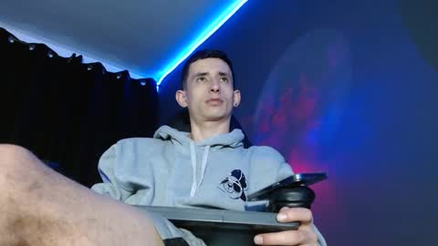 Snapshot of jackk_ho chatting on January 8, 9:10 am Jack online show from January 8, 9:10 am