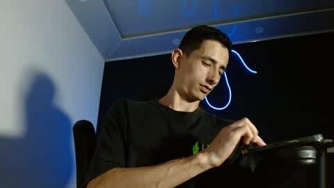 Snapshot of jackk_ho chatting on March 2, 3:45 am Jack online show from March 2, 3:45 am